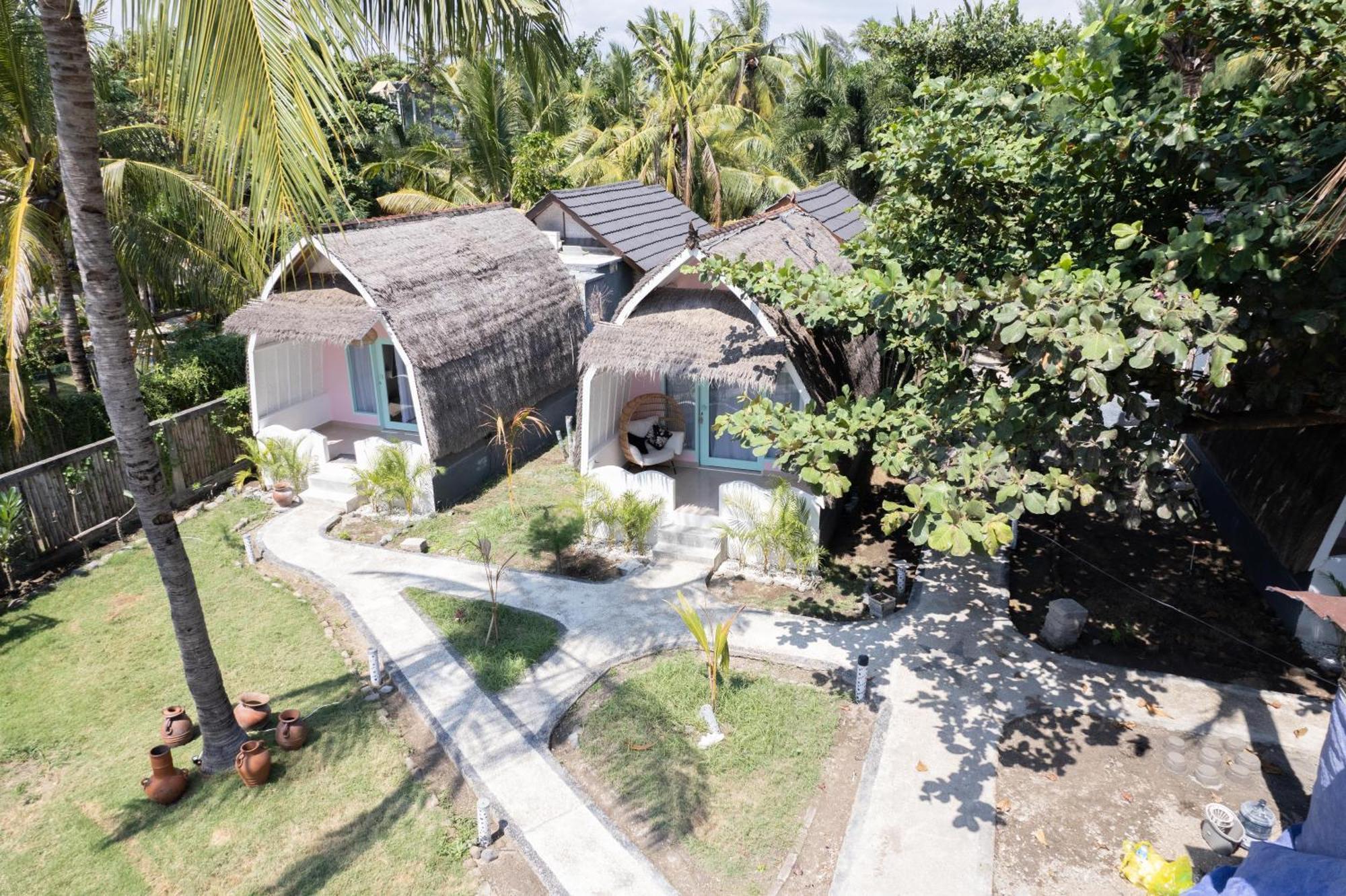 Playa Bonita Hotel & Beach Club Gili Islands Exterior photo