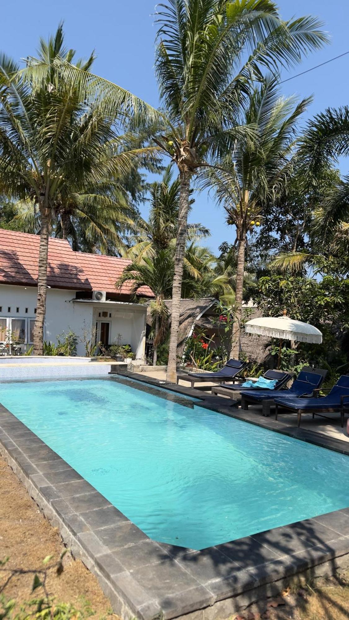 Playa Bonita Hotel & Beach Club Gili Islands Exterior photo
